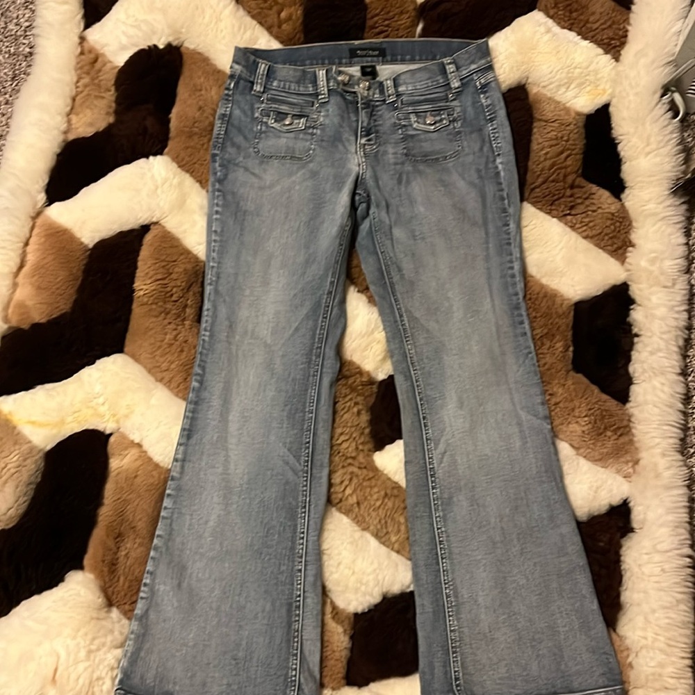 Very good condition everywhere to go stylish